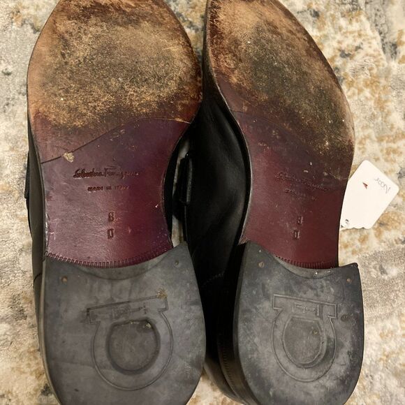 Ferragamo mens loafers main image 4